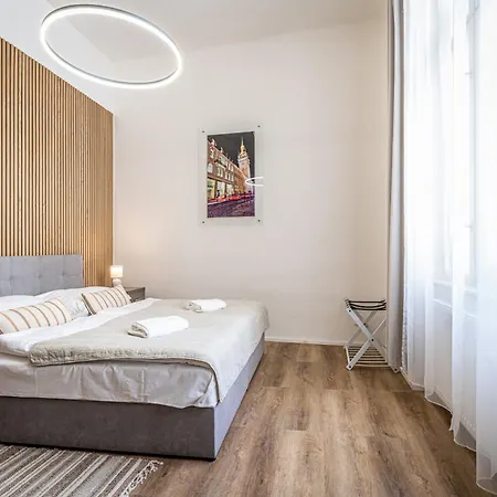 Apartment Apartmanovy Dum Centrum