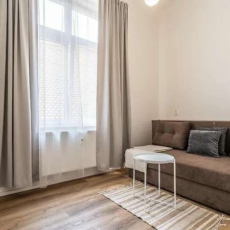 Apartment Apartmanovy Dum Centrum *