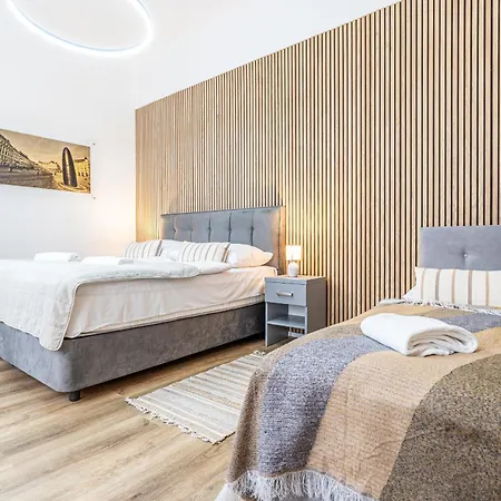 Lägenhet Apartmanovy Dum Centrum *